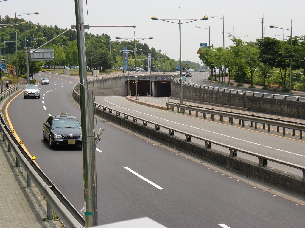 Guardrail (Pagar Pengaman)